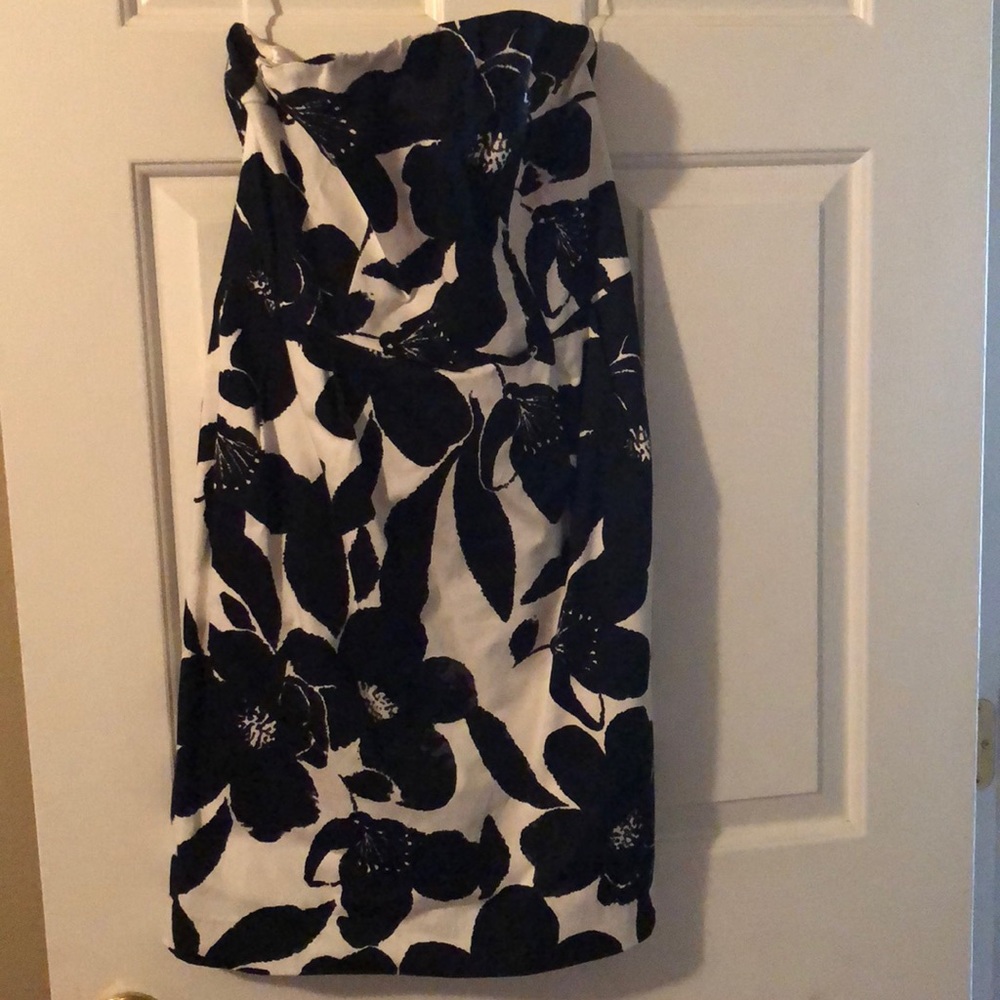 Strapless express black and white dress
